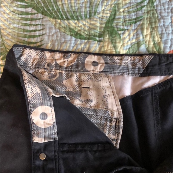 VOLCOM vintage shorts - Picture 2 of 5